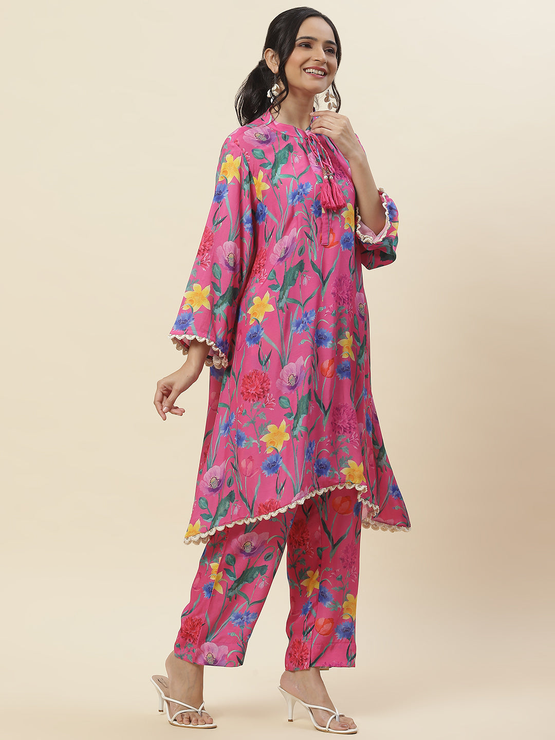 Floral Printed Muslin Kurti With Pants
