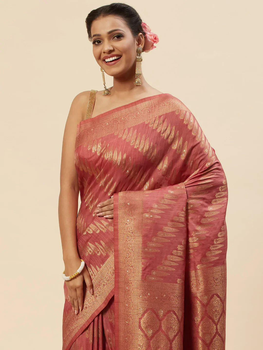 Zari Booti Handloom Woven Saree