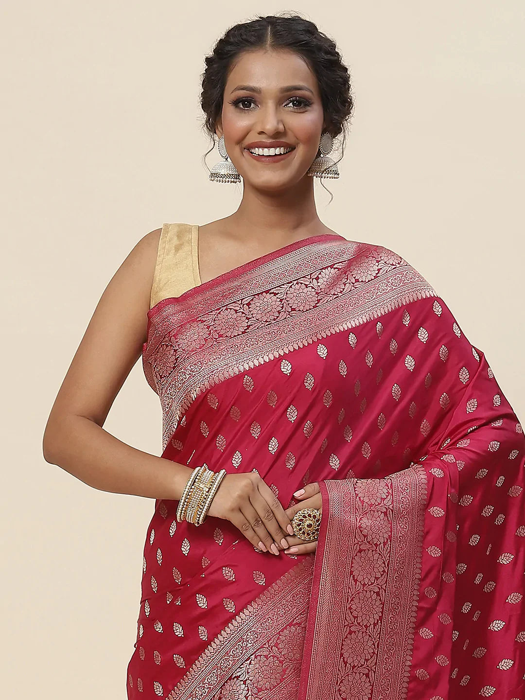 Zari Booti Handloom Woven Saree
