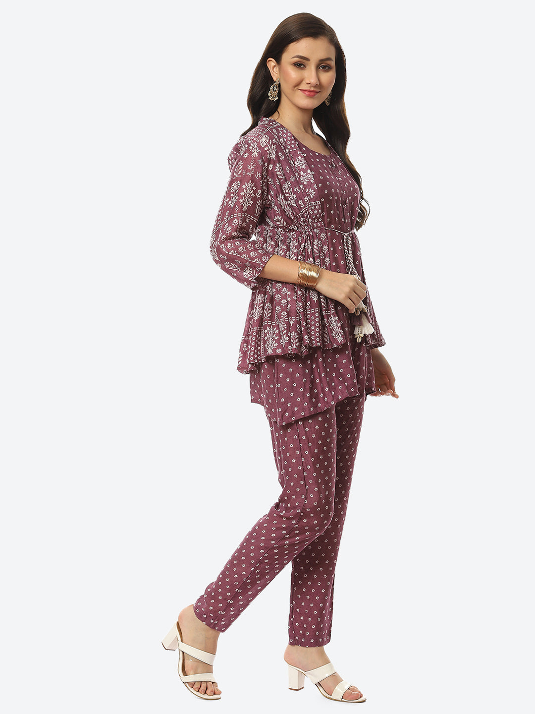 Floral Printed Muslin Kurti With Pant &amp; Jacket