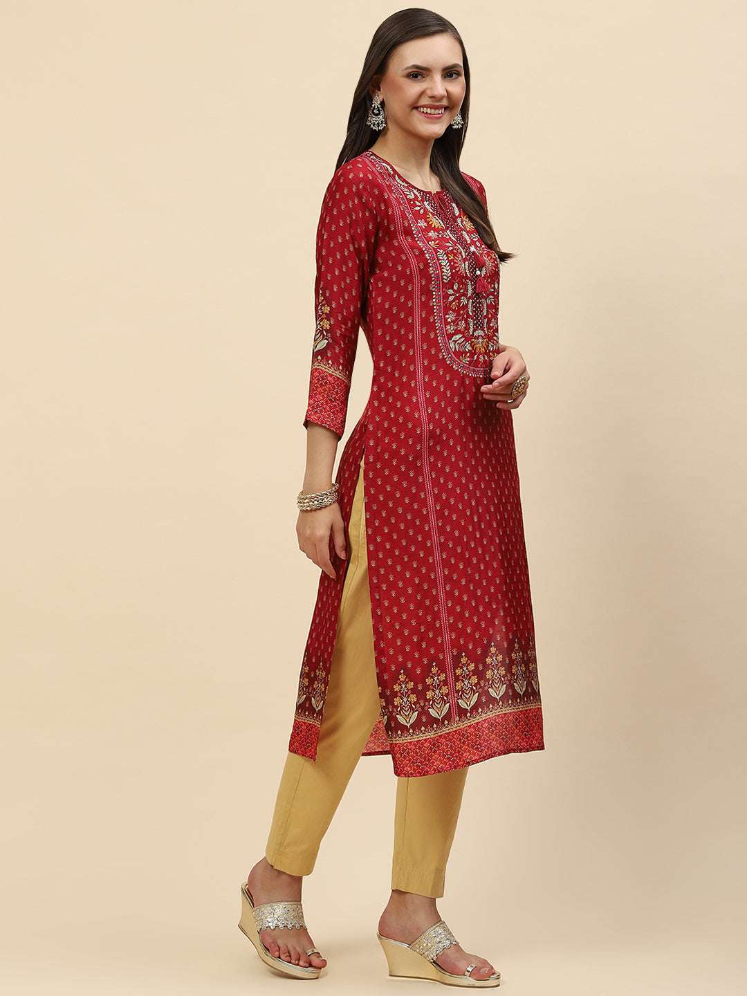 Neck Embroidered &amp; Printed Handloom Kurta