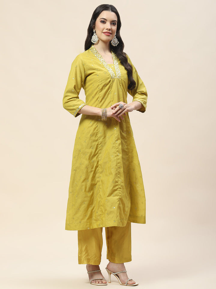 Neck Patti Chanderi Kurta With Pants