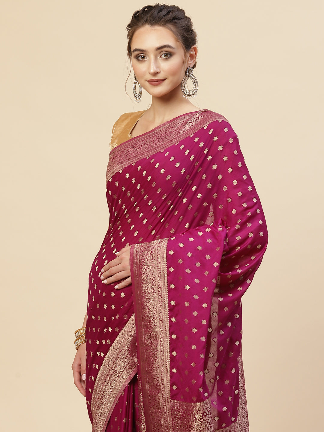 Zari Border Booti Georgette Plain Saree