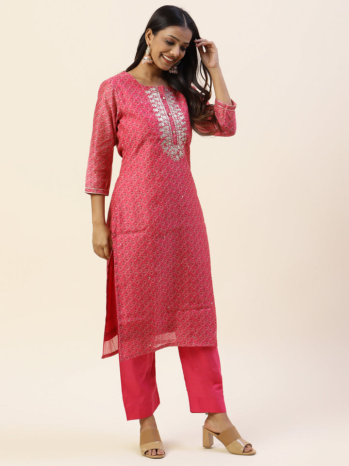 Printed &amp; Yoke Embroidered Chanderi Kurta With Pants