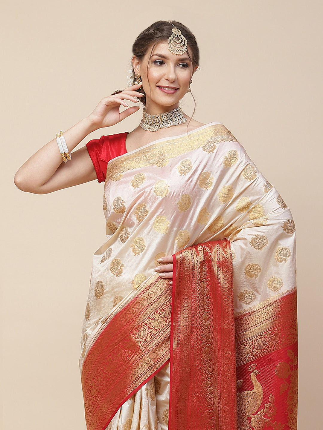 Zari Border Woven Art Handloom Saree