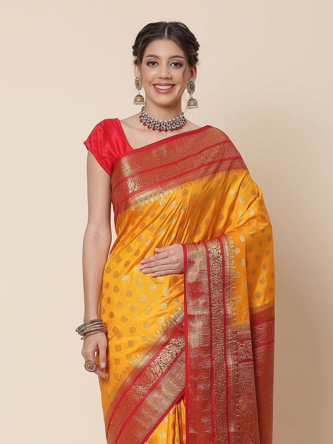 Zari Border Woven Art Handloom Saree
