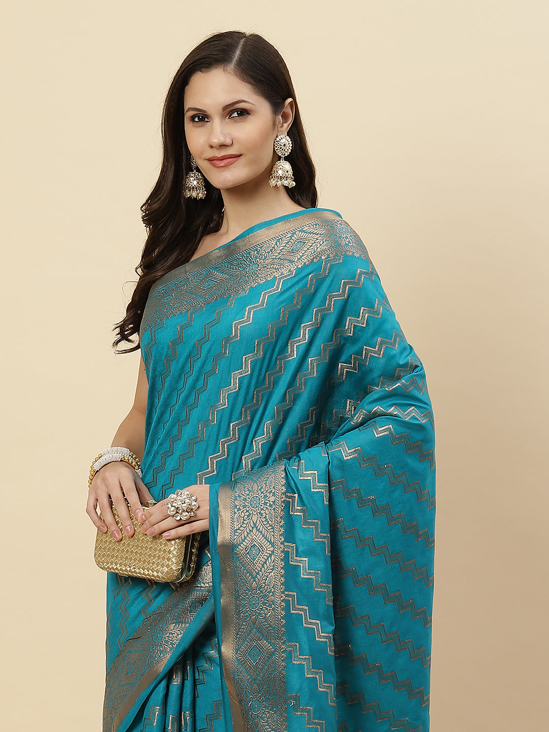 Zari Jaal Art Handloom Woven Saree