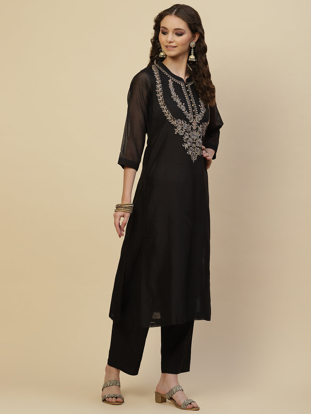 Resham Neck Embroidered Chanderi Kurta With Pants &amp; Dupatta