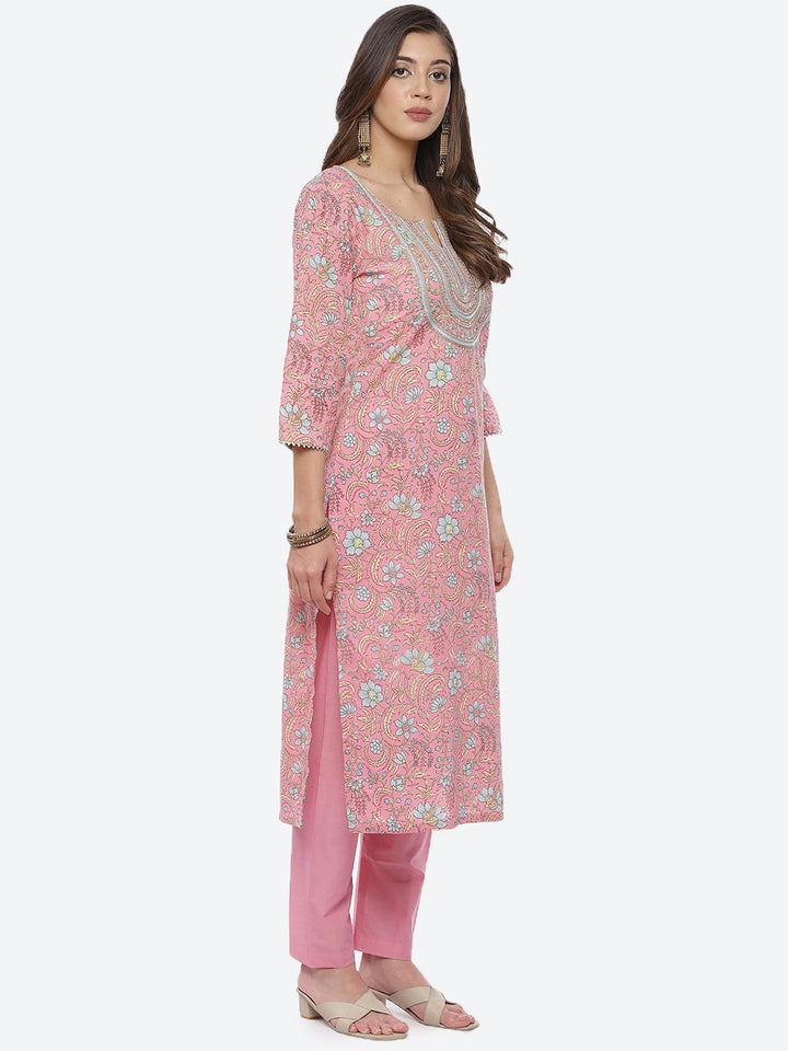 Zari Neck Embroidered Cotton Kurta With Pant