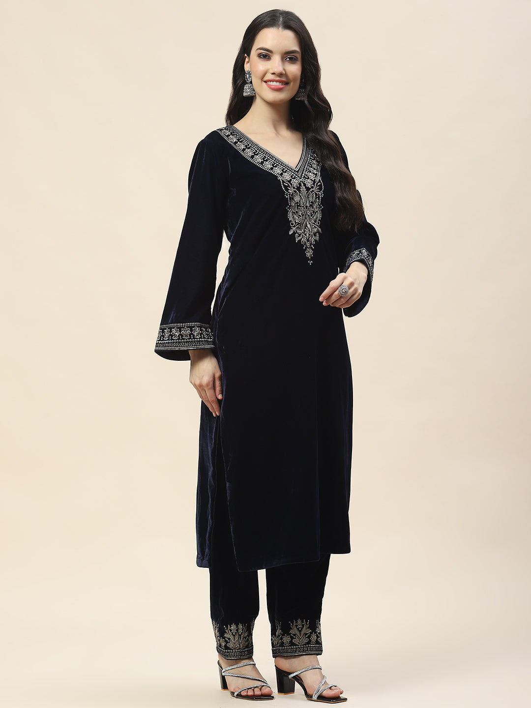 Neck Embroidered Velvet Kurta With Pants