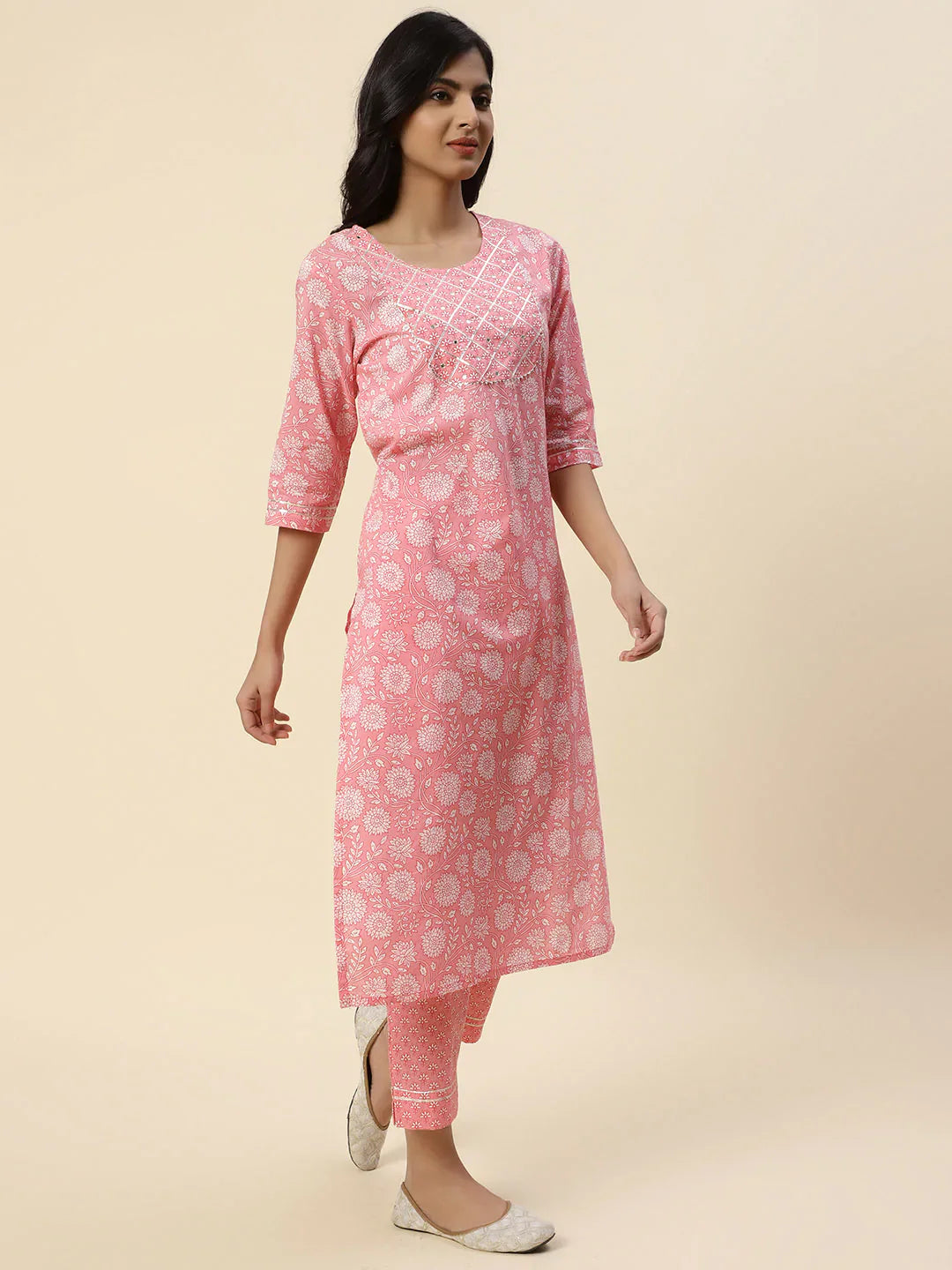 Floral Printed Cotton Kurta With Pants