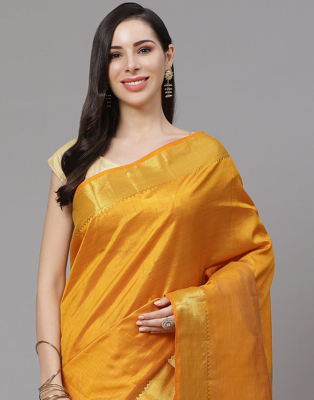 Plain Zari Border Art Handloom Woven Saree