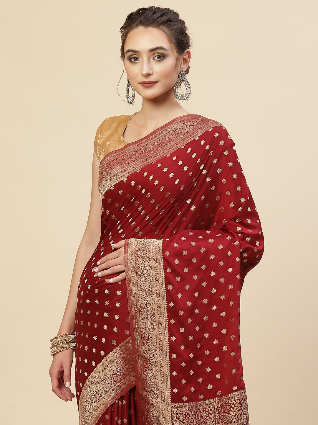 Zari Border Booti Georgette Plain Saree