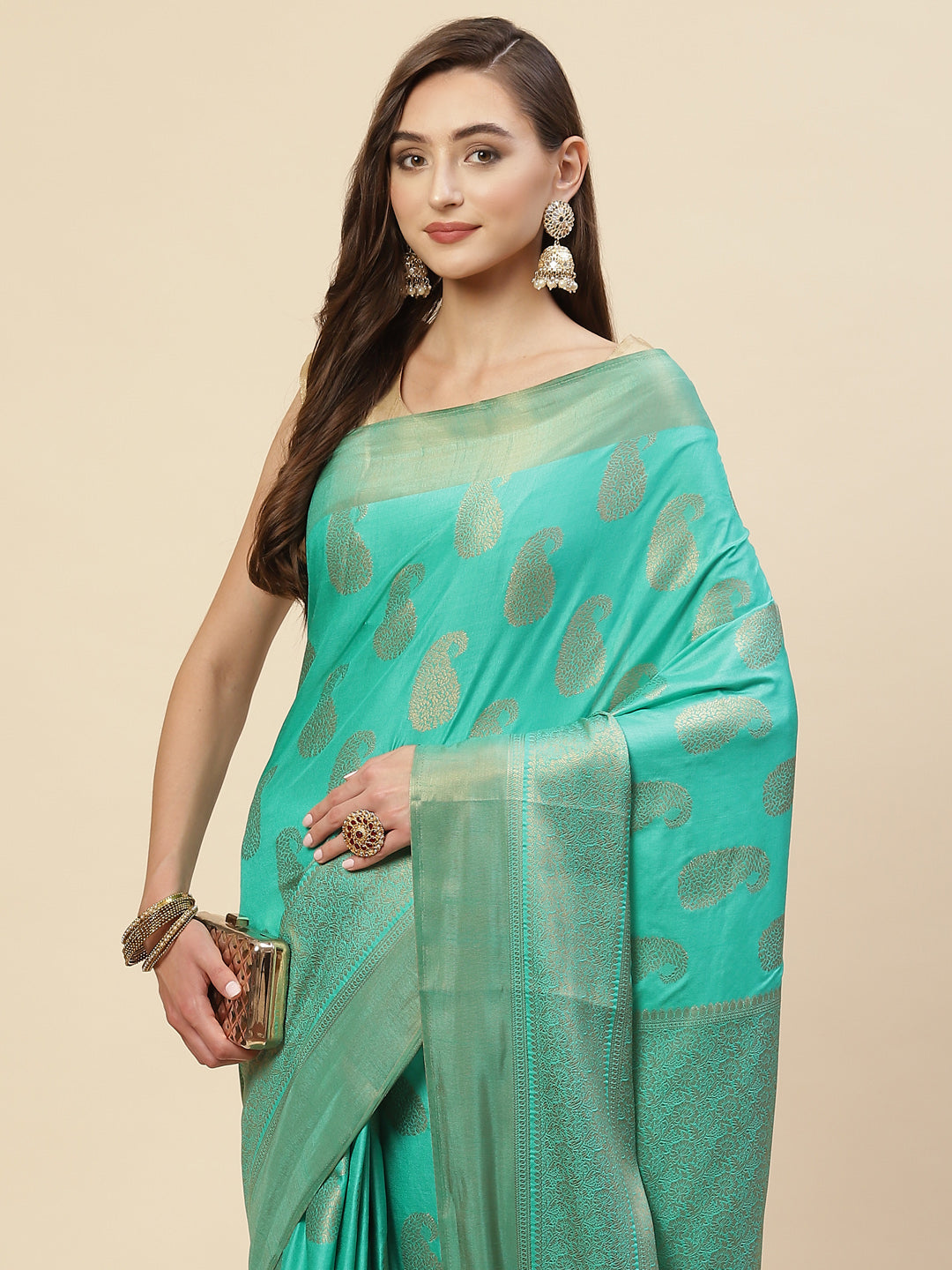 Zari Boder Booti Handloom Woven Saree