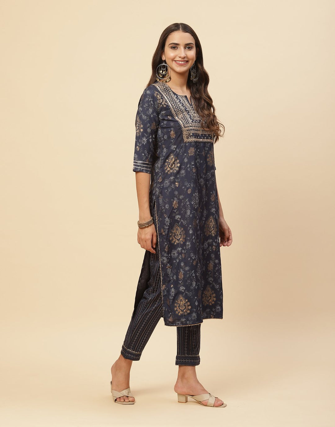 Embroidered Cotton Kurti With Pant