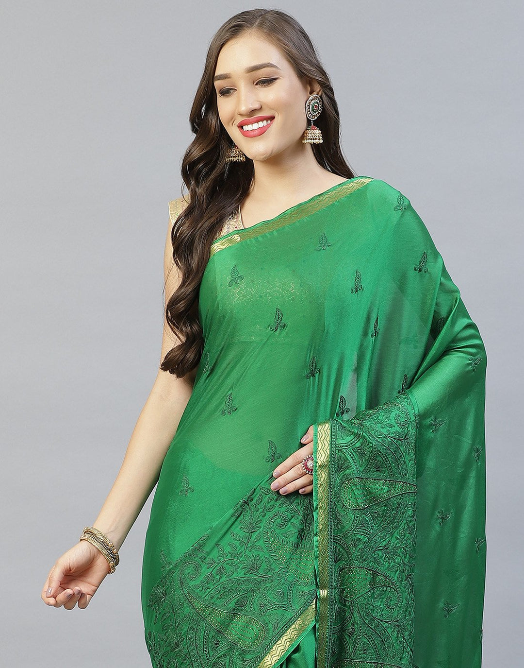 Thread Work Semi Crepe Saree With Zari Border