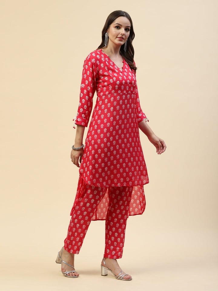 Floral Printed Muslin Kurta With Pants