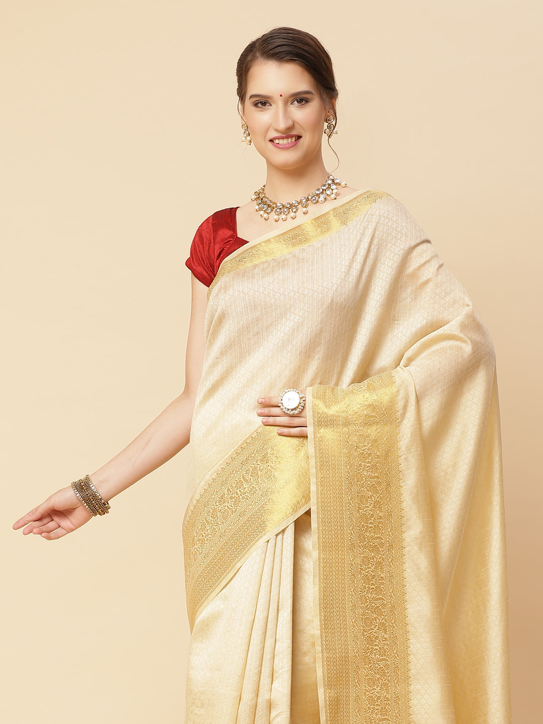 Plain Zari Border Art Handloom Woven Saree