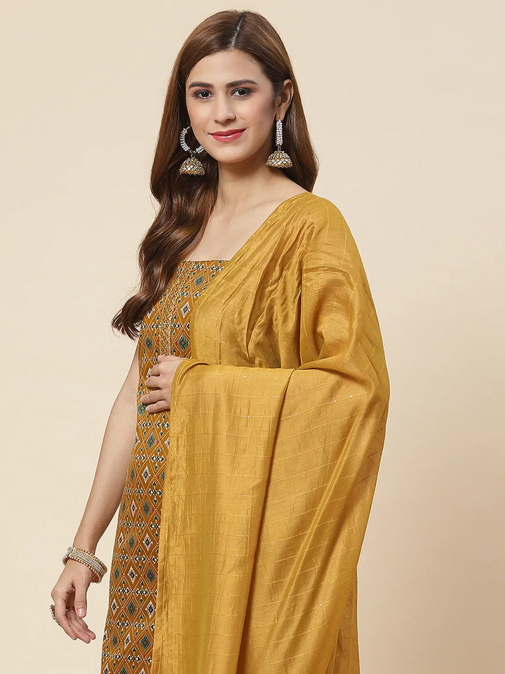 Printed Cotton Unstitched Suit Piece With Dupatta