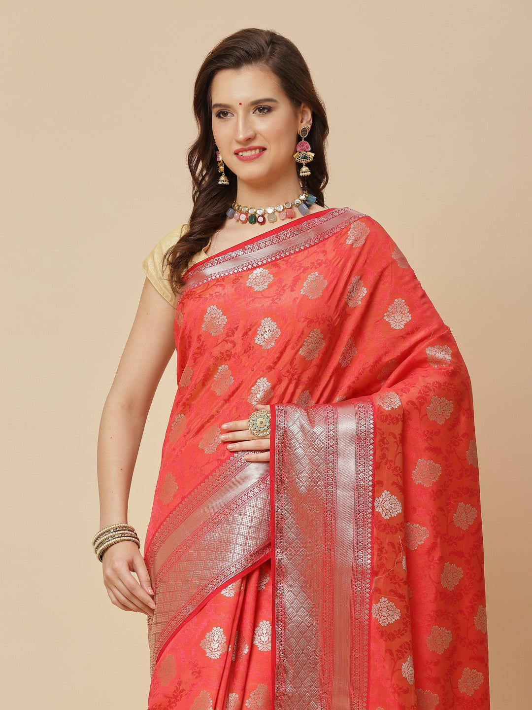 Zari Border Booti Art Handloom Woven Saree