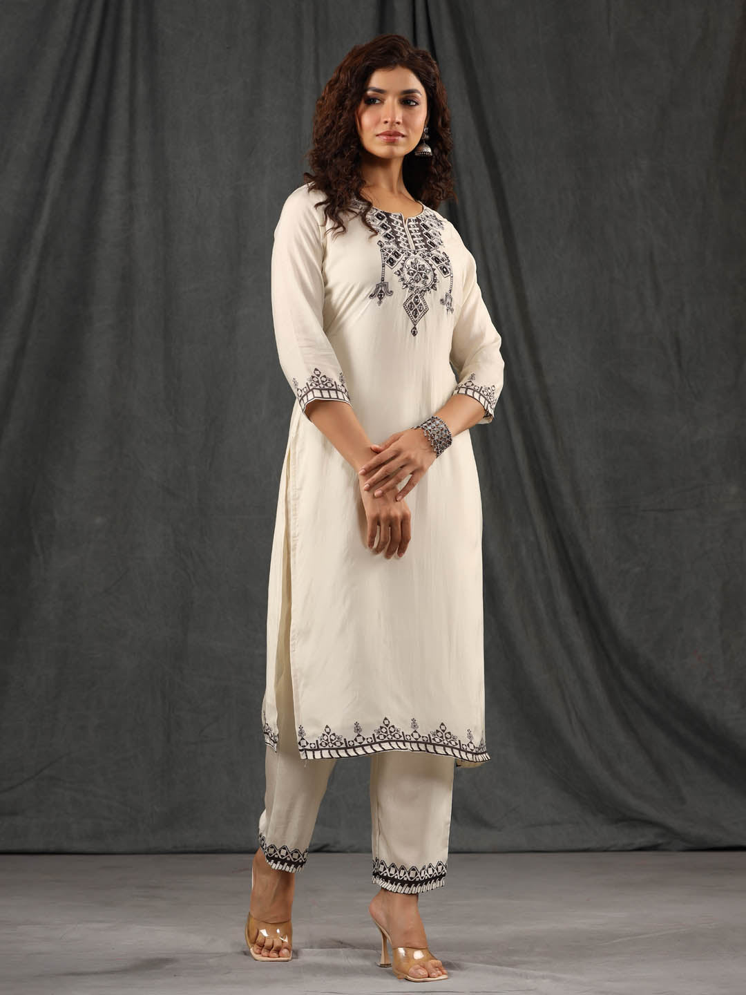 Neck Embroidered Muslin Kurta With Pants