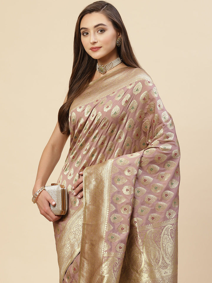 Zari Border Booti Handloom Woven Saree