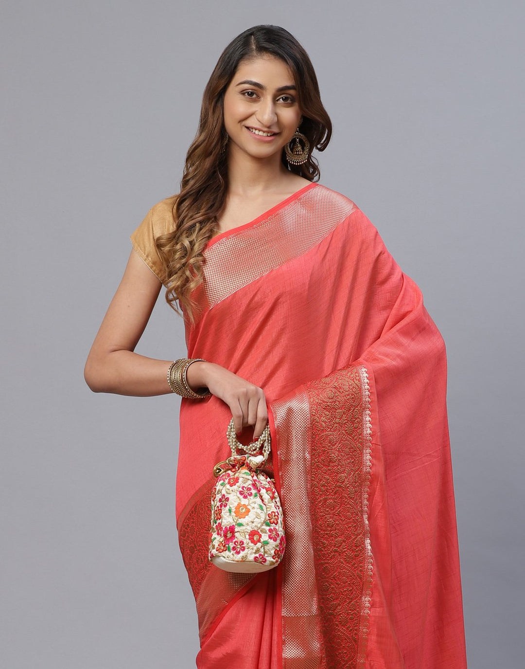 Art Handloom Saree With Zari Border