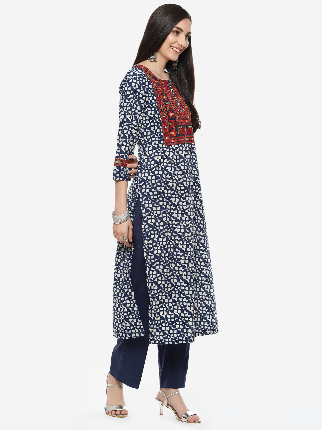 Printed Gota Patti Cotton Kurti With Pant