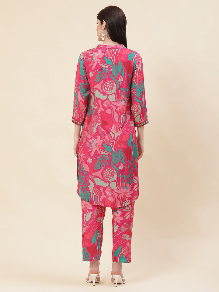 Floral Printed Muslin Kurta With Pants