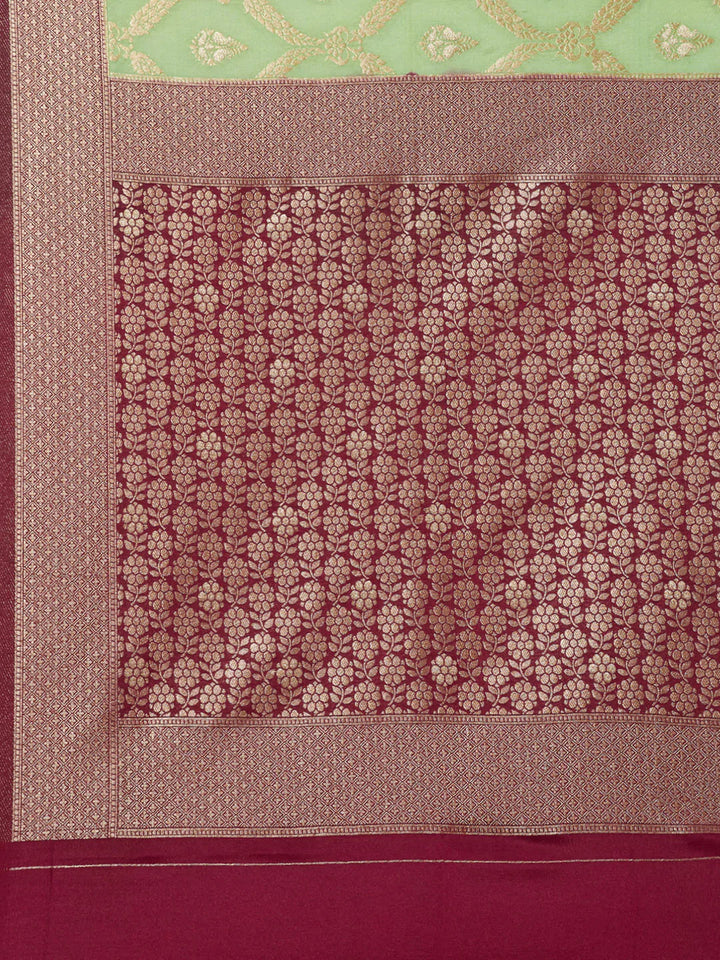 Zari Jaal Handloom Woven Saree