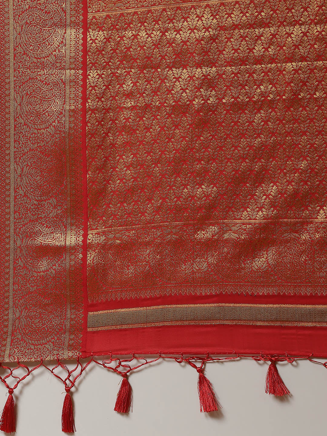 Zari Border Booti Art Handloom Woven Saree
