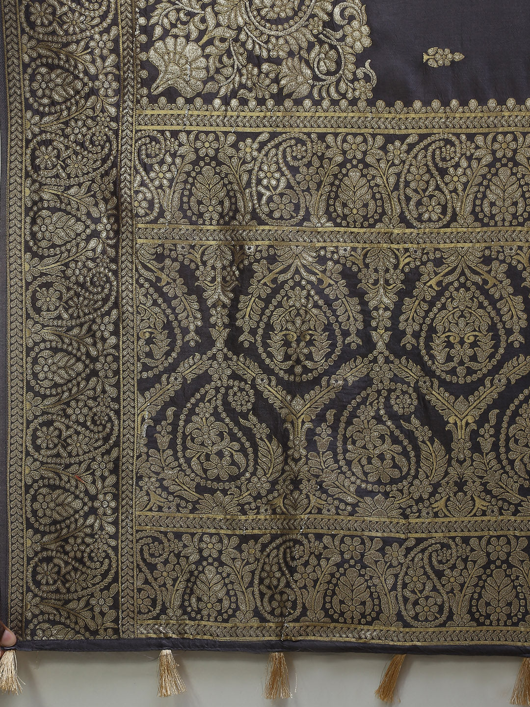 Zari Jaal Handloom Woven Saree