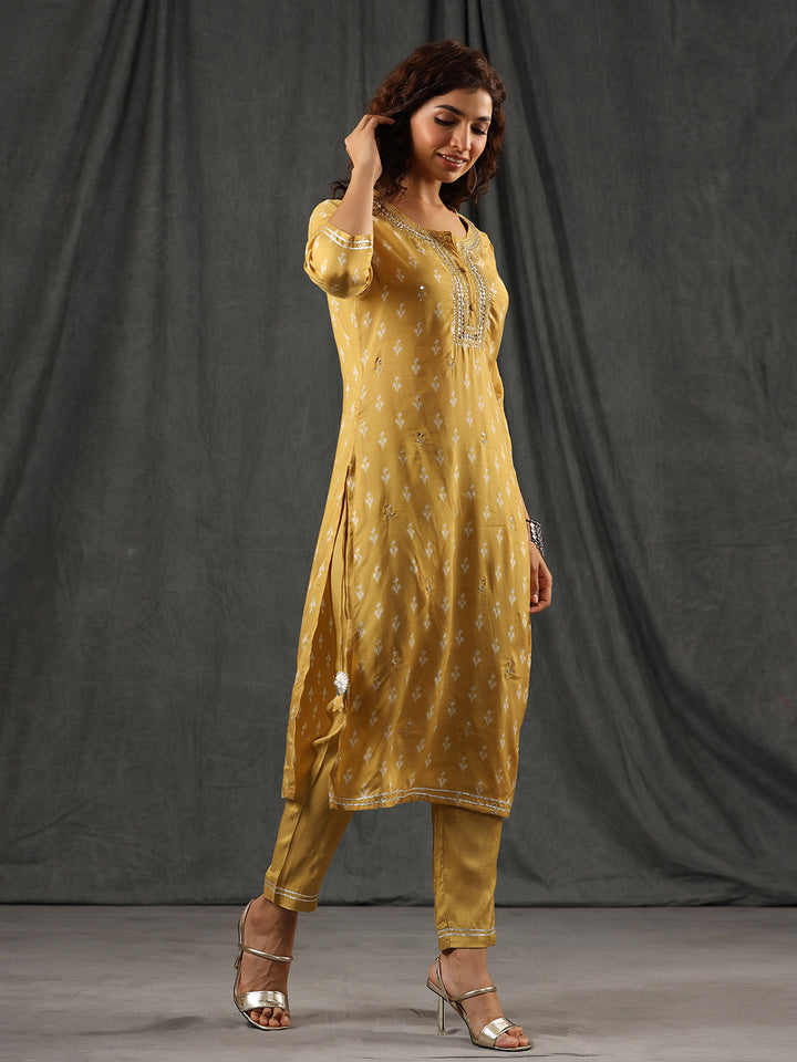 Printed Muslin Kurta With Pants