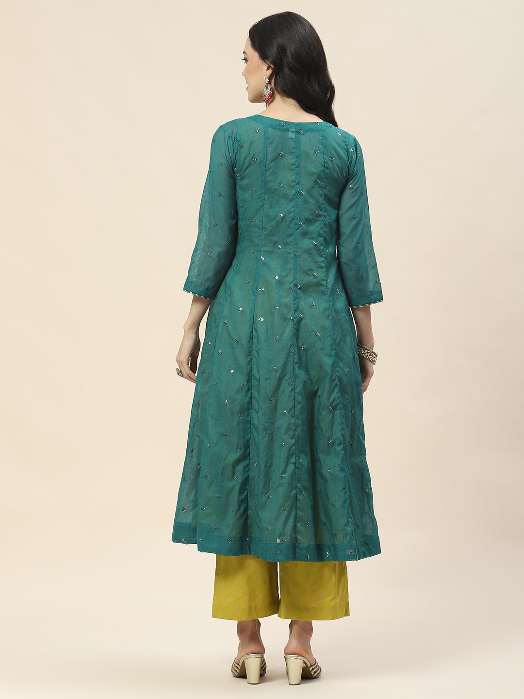 Embroidered Chanderi Kurta With Cape &amp; Pants