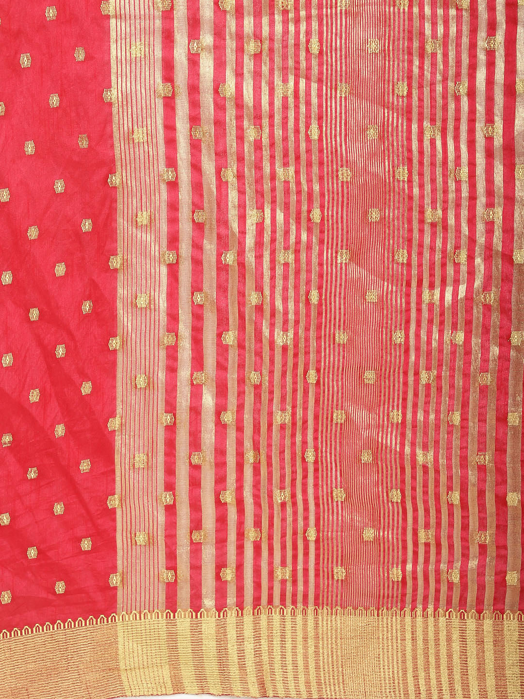 Zari Border Booti Woven Handloom Saree