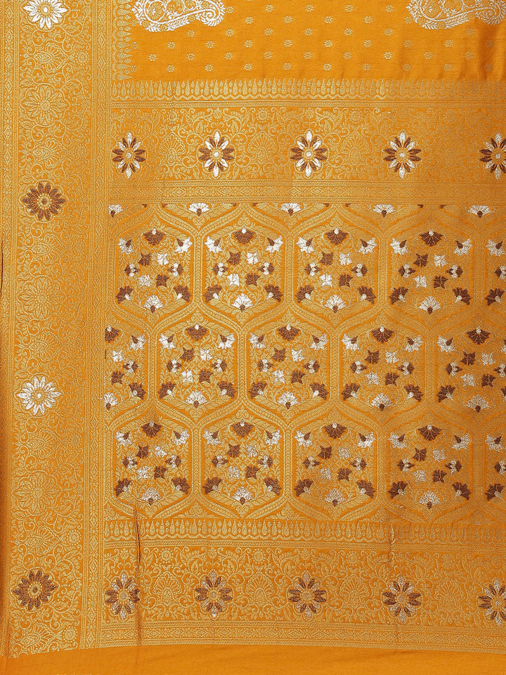 Zari Booti Handloom Woven Saree