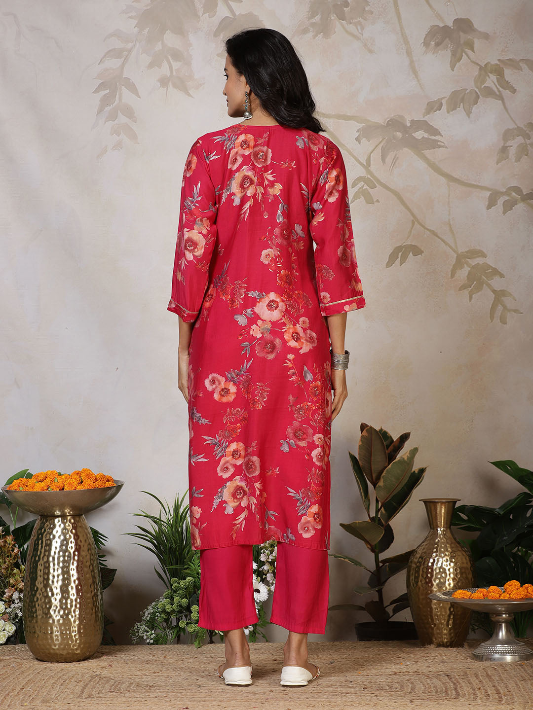 Printed Neck Embroidered Cotton Blend Kurta