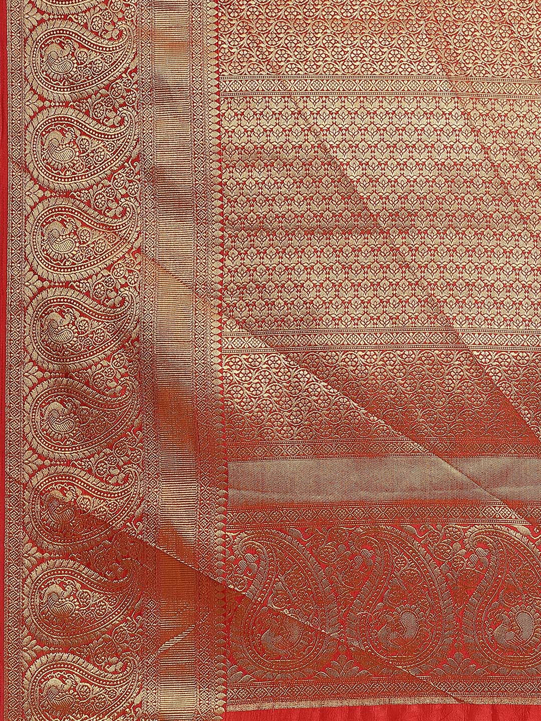 Zari Border Booti Art Handloom Woven Saree