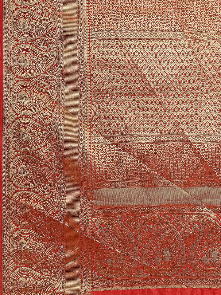 Zari Border Booti Art Handloom Woven Saree