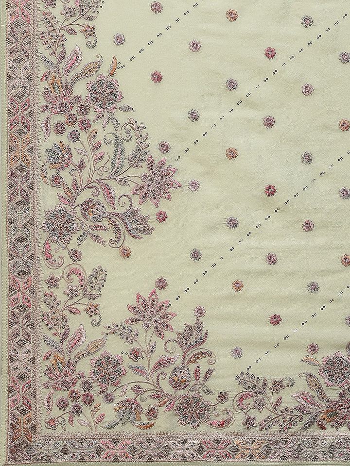 Resham Jaal Embroidery Banarsi Saree