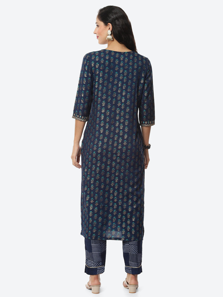 Sequin Work Floral Printed Muslin Kurti With Pant