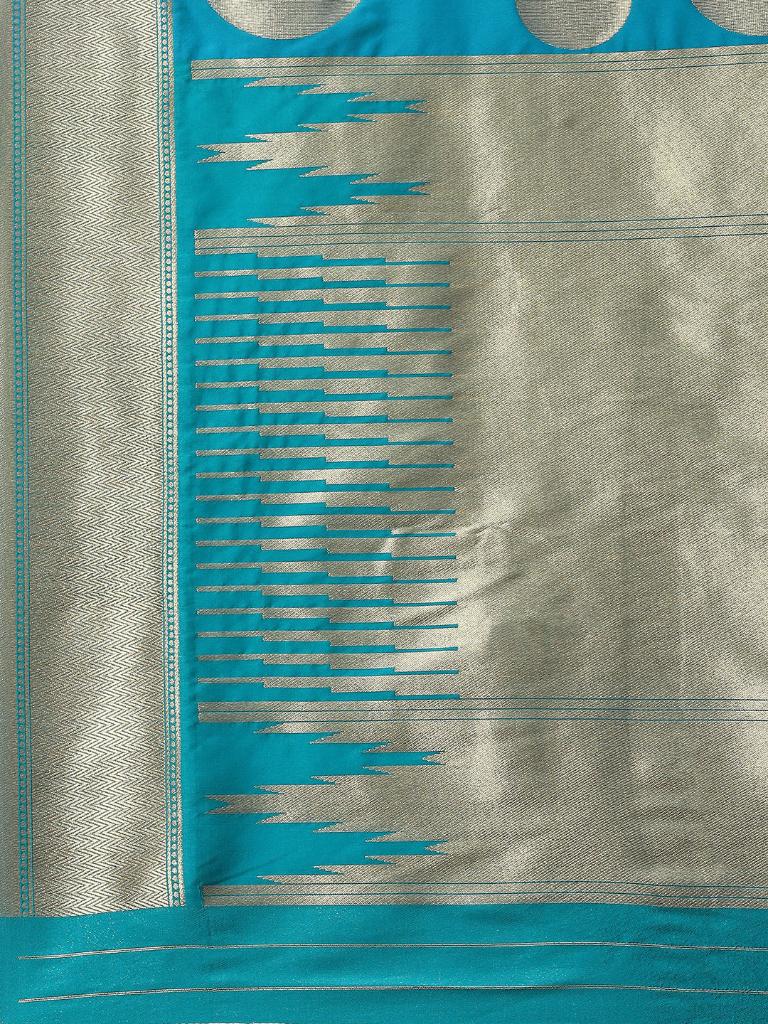 Zari Jaal Banarasi Woven Saree