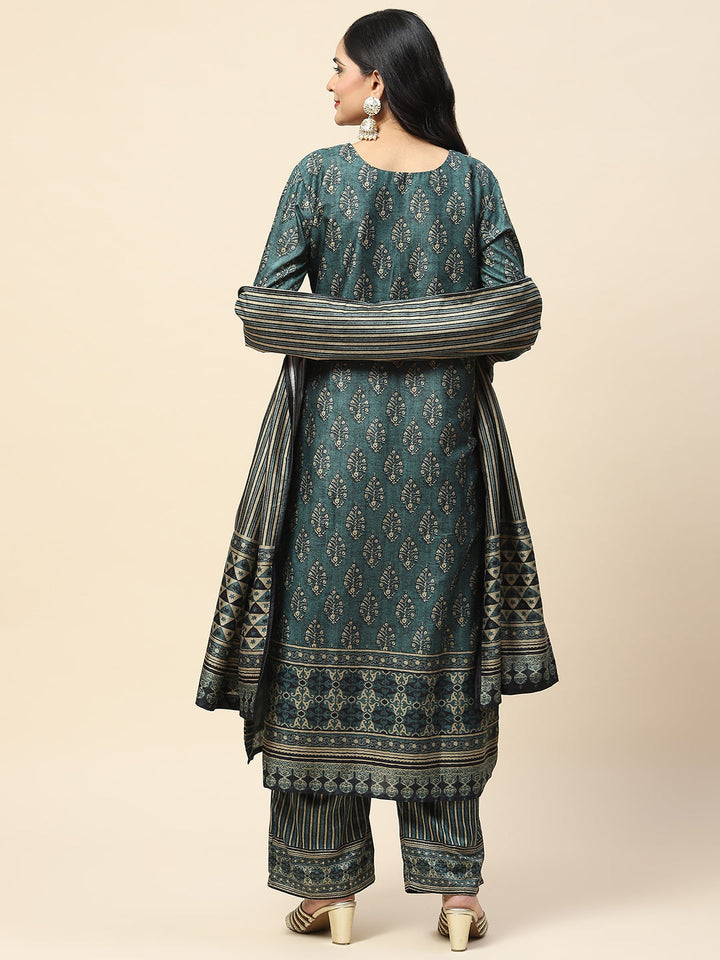 Printed Tussar Kurta with Pants &amp; Dupatta