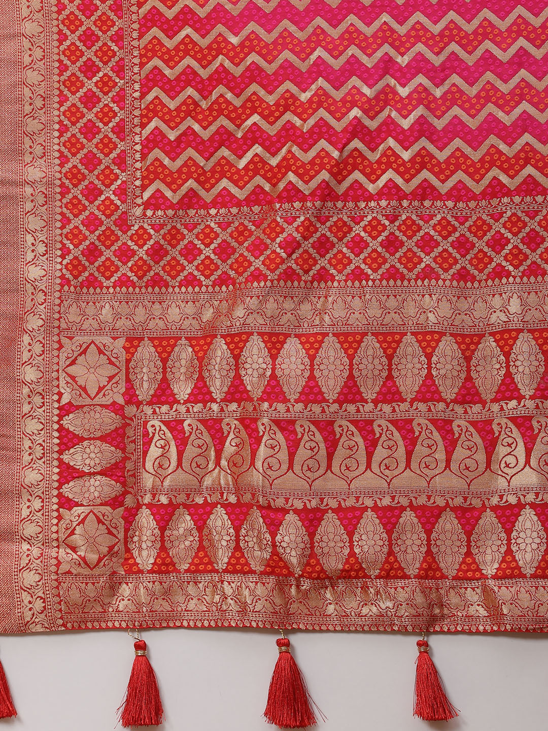 Zari Jaal Banarasi Woven Saree