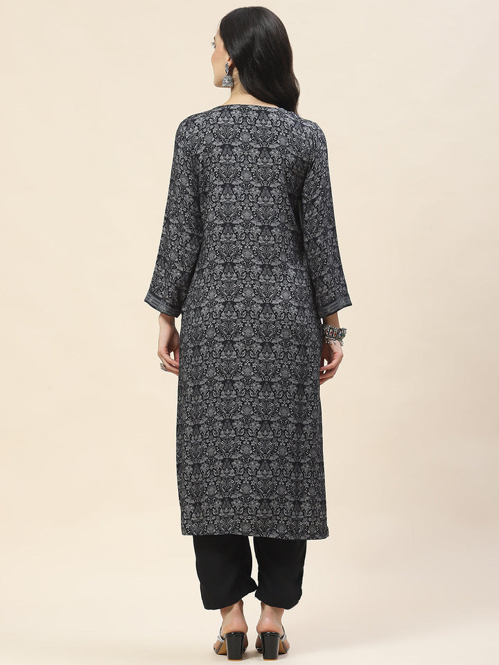Printed Pashmina Kurta With Pants
