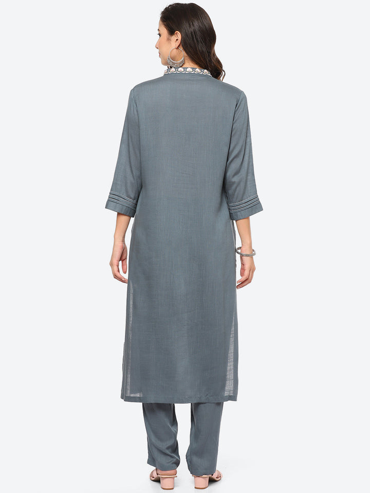 Resham Neck Embroidered Cotton Kurta With Pant