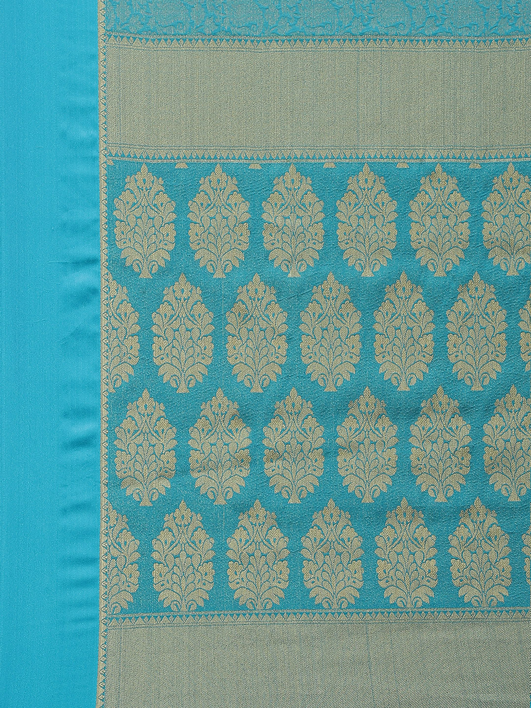 Light Brocade Georgette Plain Saree