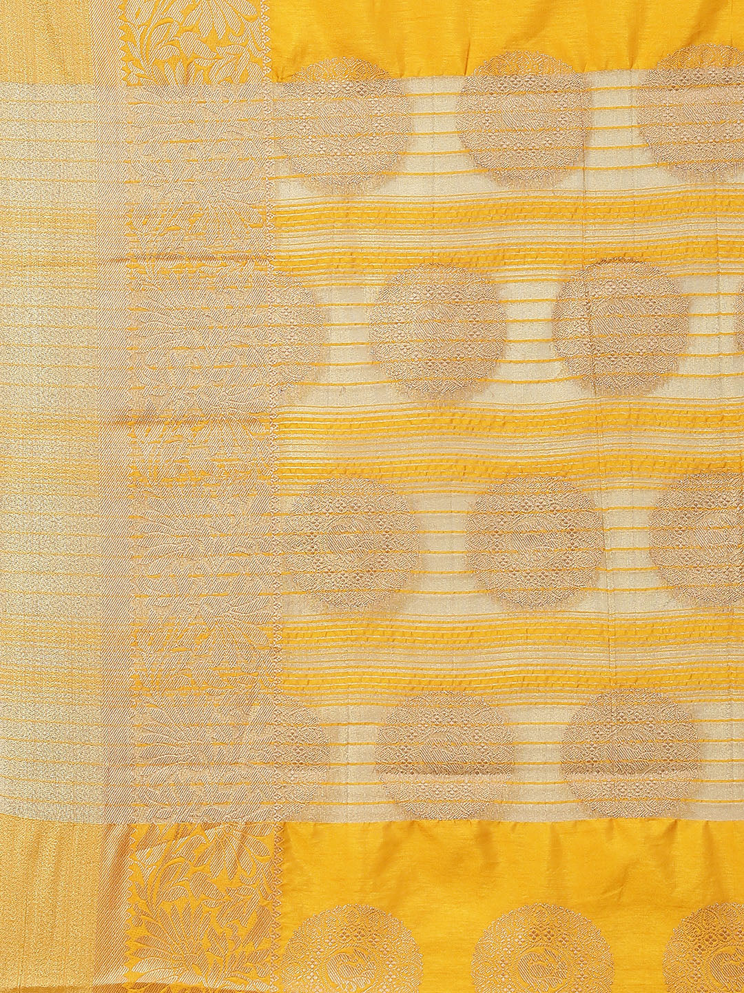 Zari Border Booti Art Handloom Woven Saree