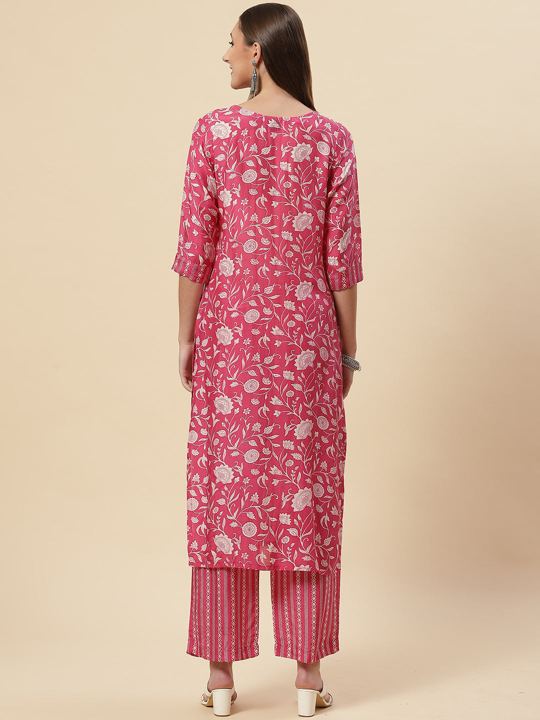 Floral Printed Muslin Kurta With Pants