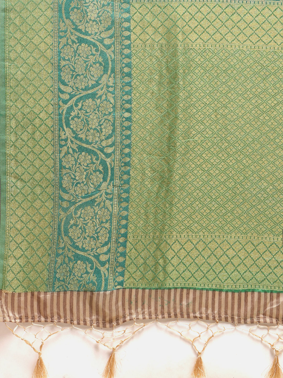 Printed Banarasi Pallu Border Art Handloom Woven Saree